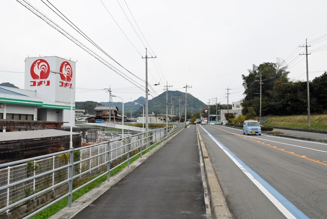 コメリまでは平坦地